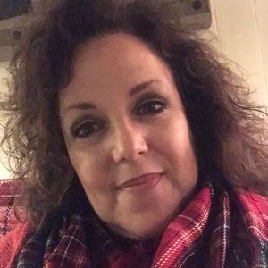 Meet your Posher, Becky